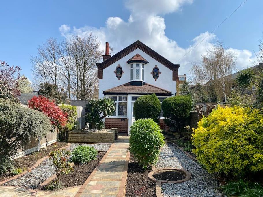 Charming Seaside Cottage In Leigh-On-Sea Southend-on-Sea Exterior foto